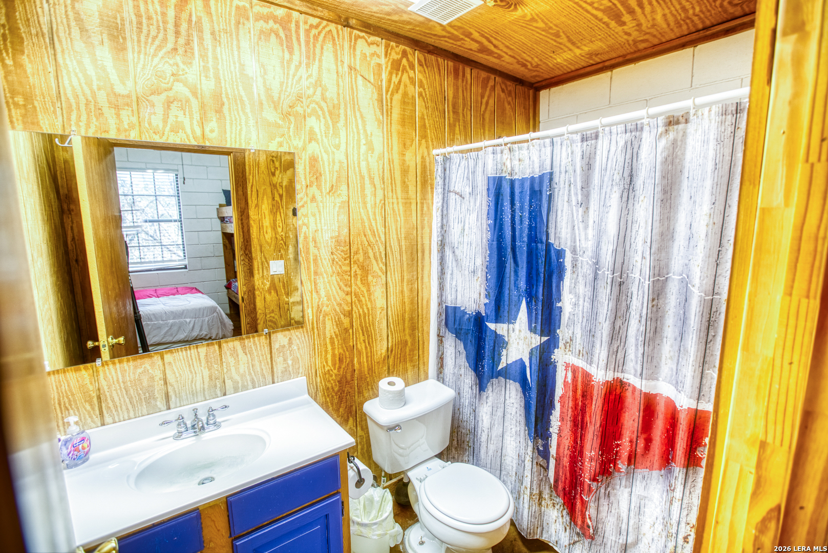 1047 County Road 350 Concan TX 78838