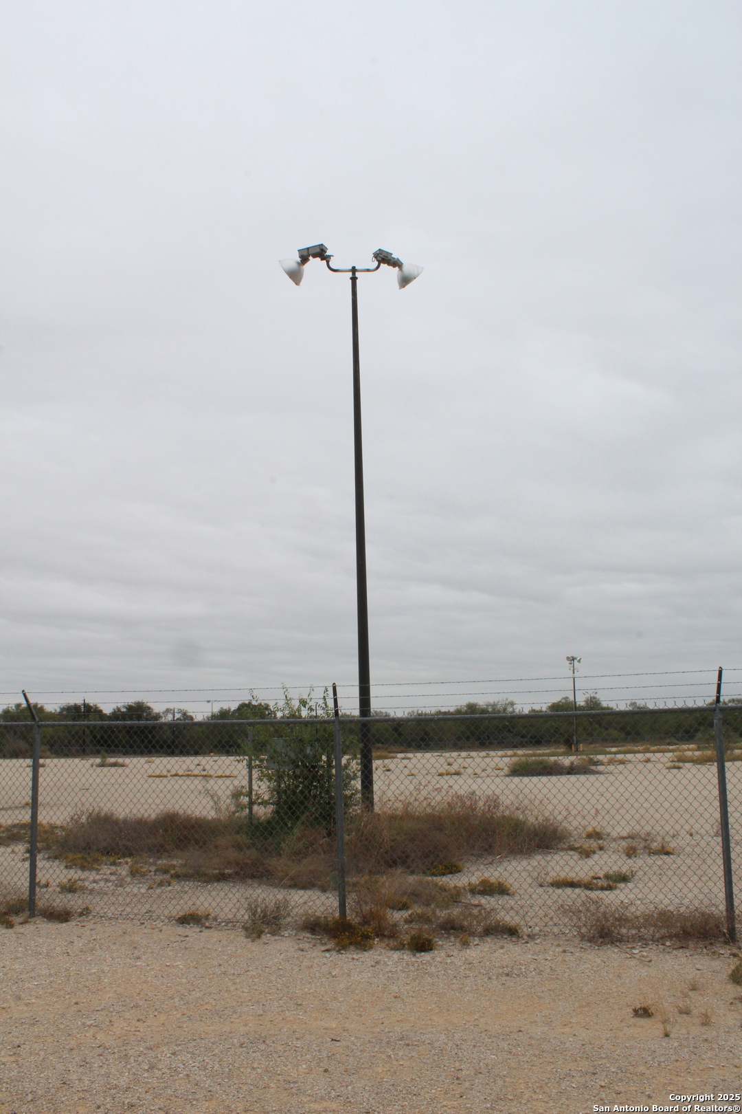 000 Fm 462 S Yancey TX 78886