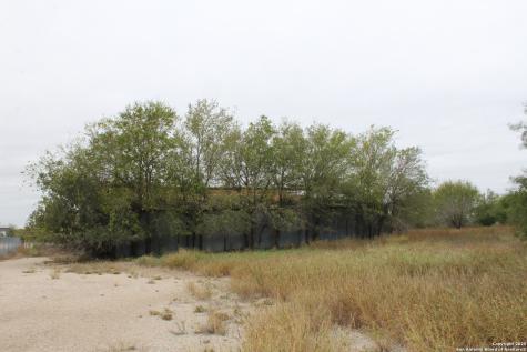 000 Fm 462 S Yancey TX 78886