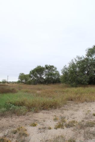 000 Fm 462 S Yancey TX 78886