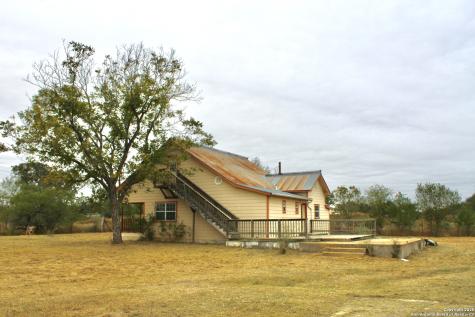 000 Fm 462 S Yancey TX 78886