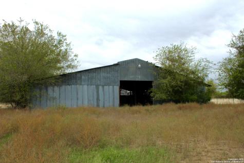 000 Fm 462 S Yancey TX 78886
