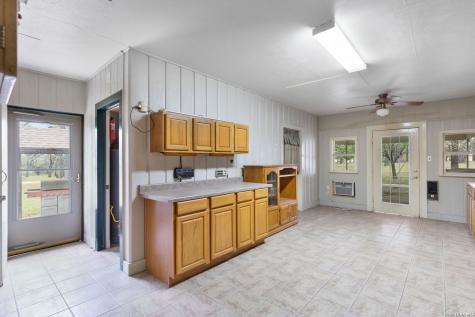 1801 N Llano Street Fredericksburg TX 78624