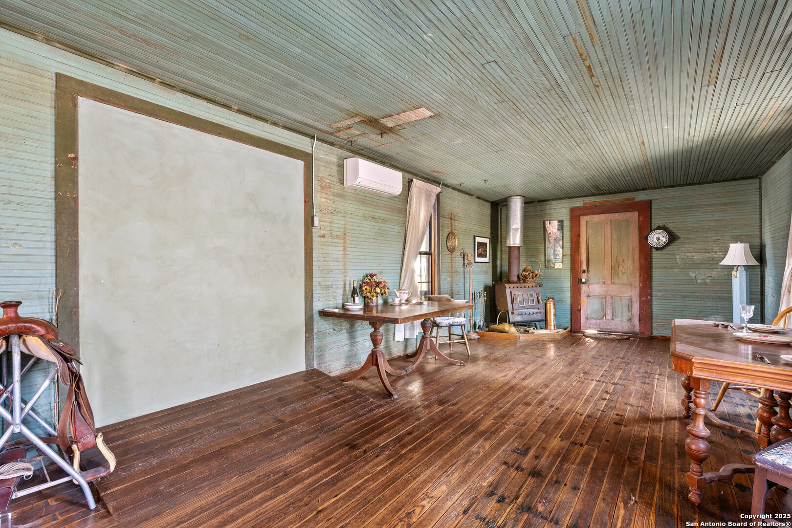 115 Fischer Store Fischer TX 78623