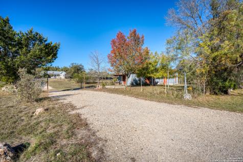 115 Fischer Store Fischer TX 78623