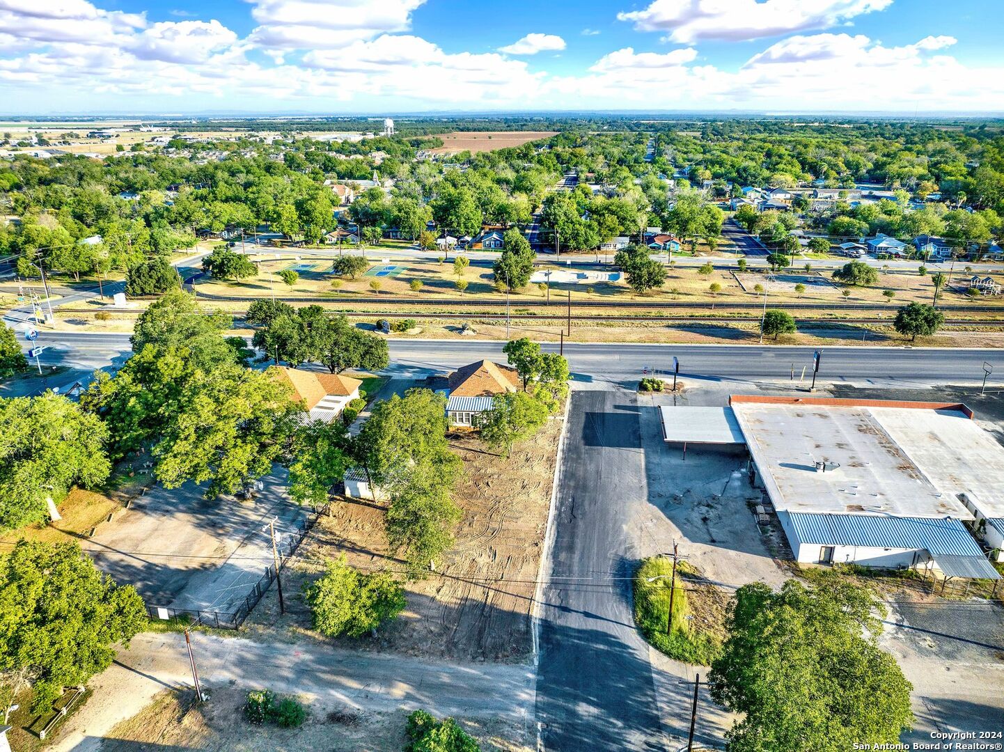 1901 19th Street Hondo TX 78861