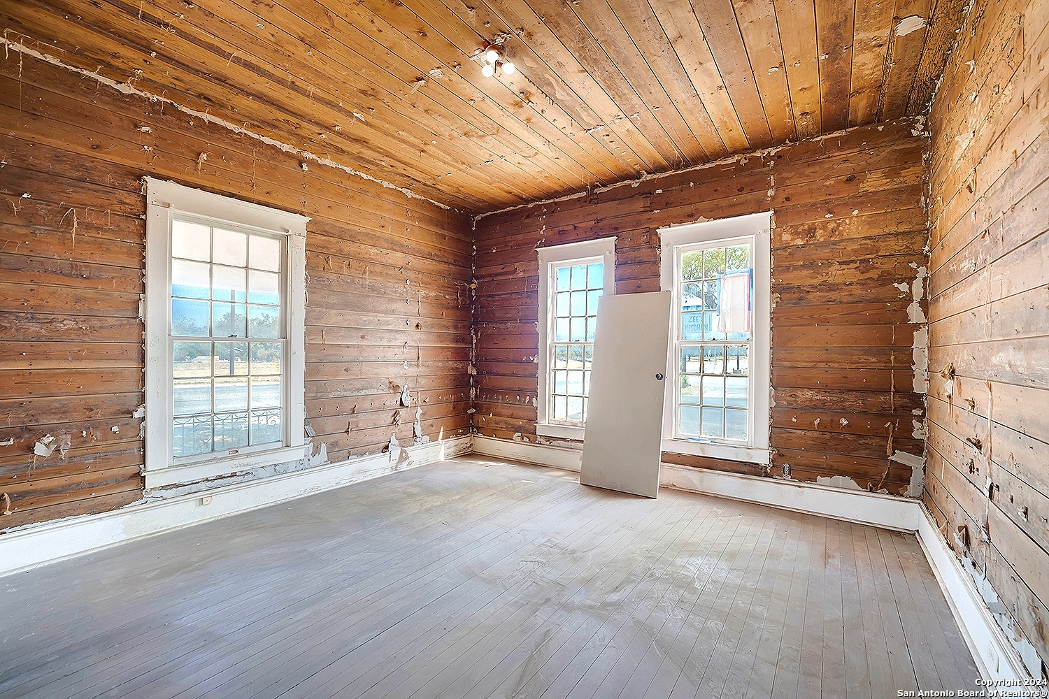 1901 19th Street Hondo TX 78861