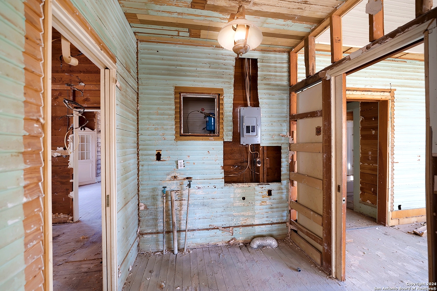 1901 19th Street Hondo TX 78861