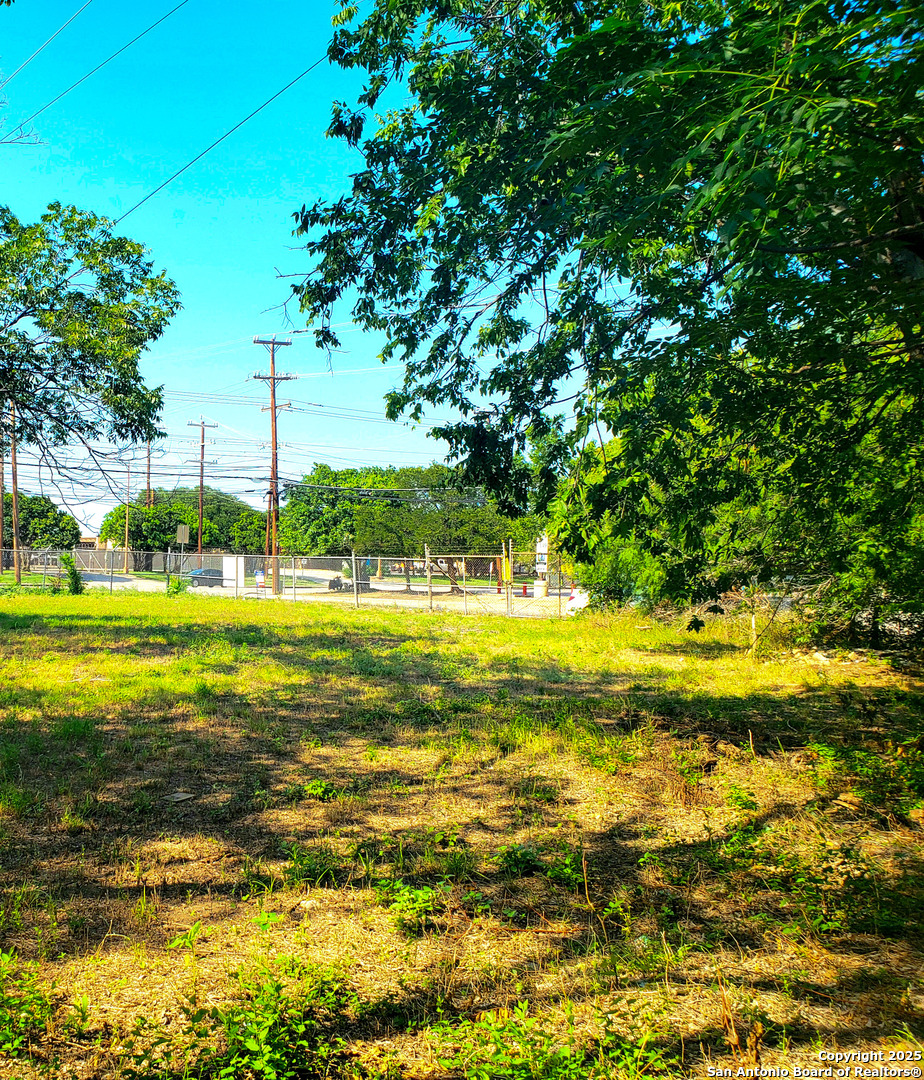 4846 E Houston San Antonio TX 78220