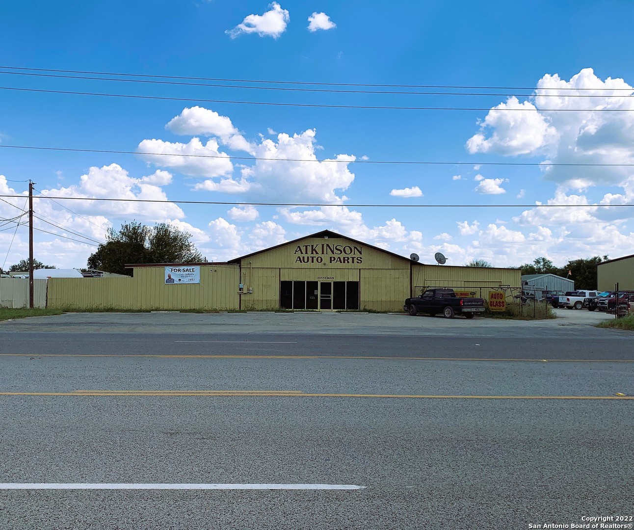 3655 E Main Street Uvalde TX 78801