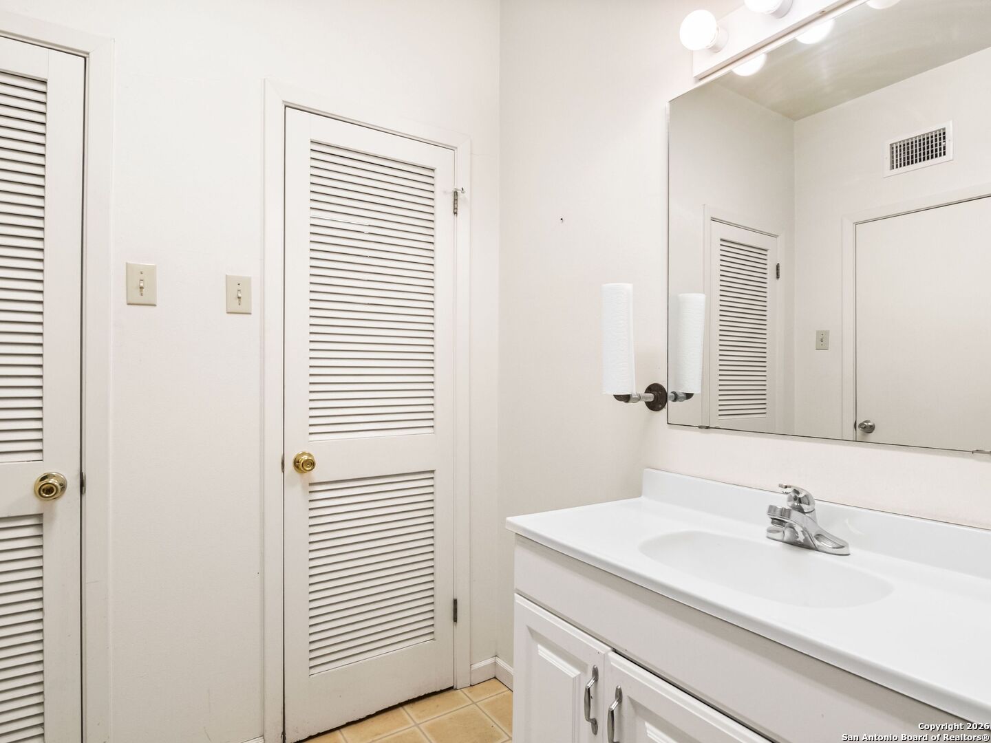 702 Front Street Comfort TX 78013