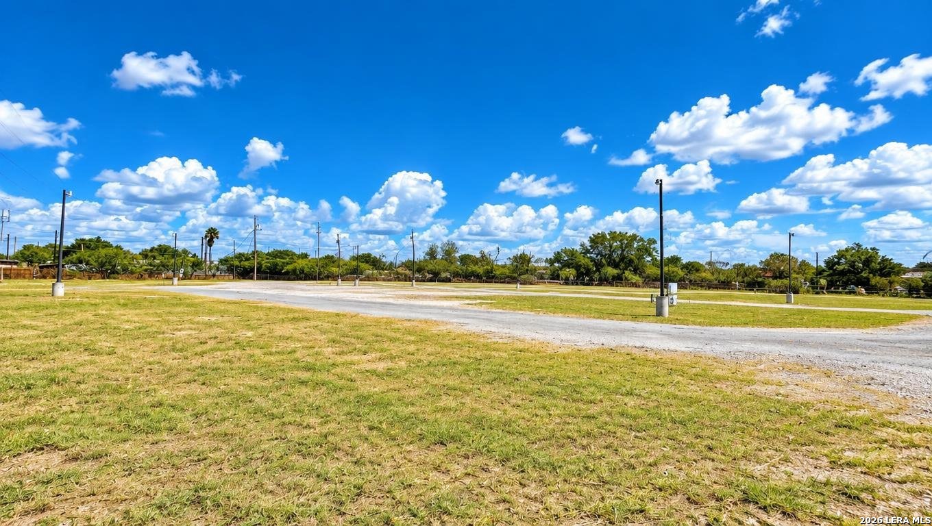 150 Piloncillo Drive Carrizo Springs TX 78834