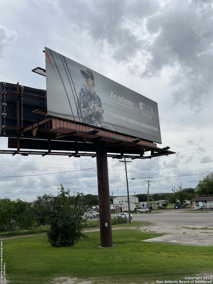 436 N Sunset Strip Street Kenedy TX 78119