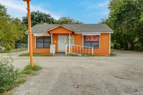 536 S Ww White Road San Antonio TX 78220