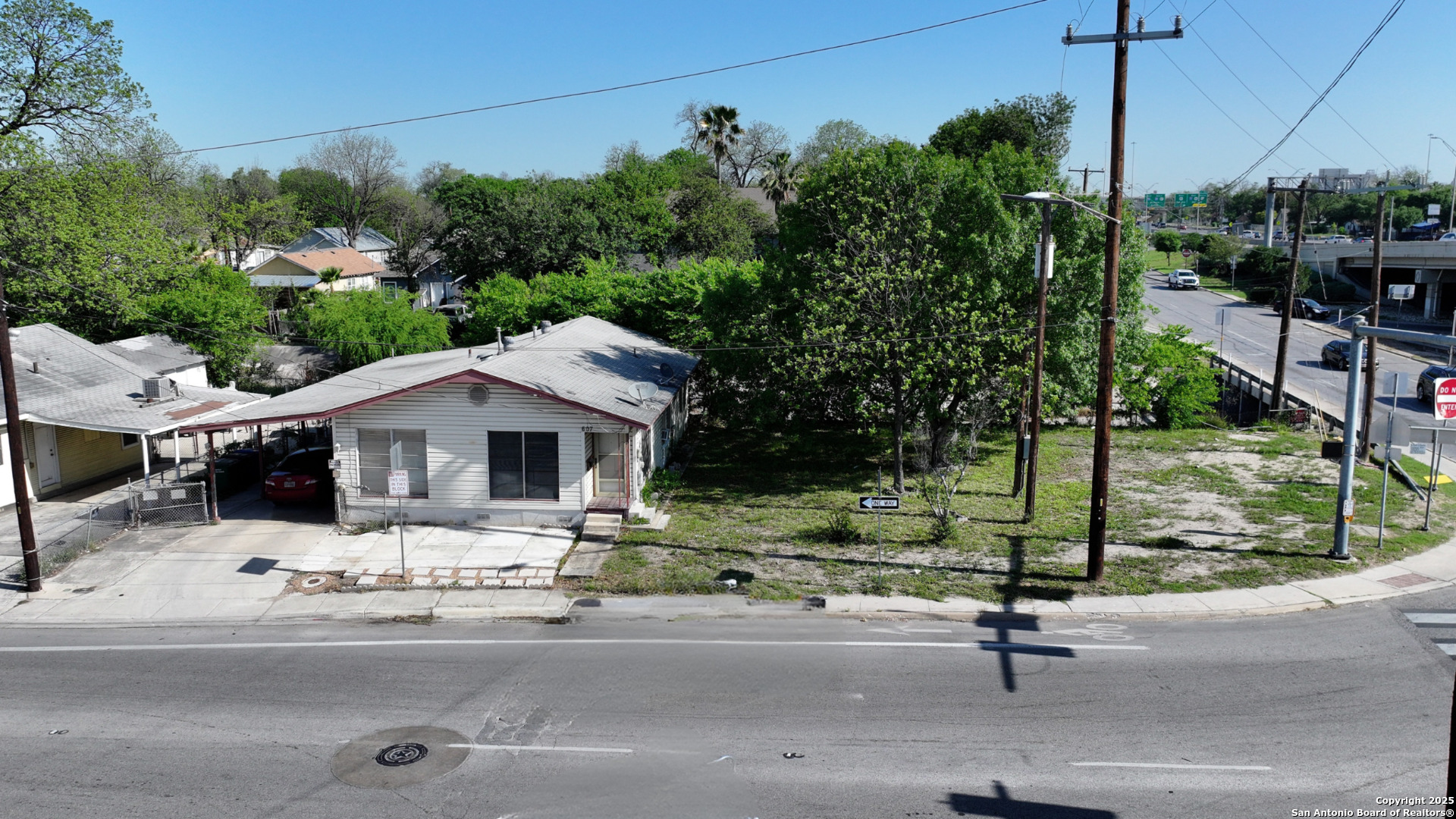 607 W Theo Avenue San Antonio TX 78225