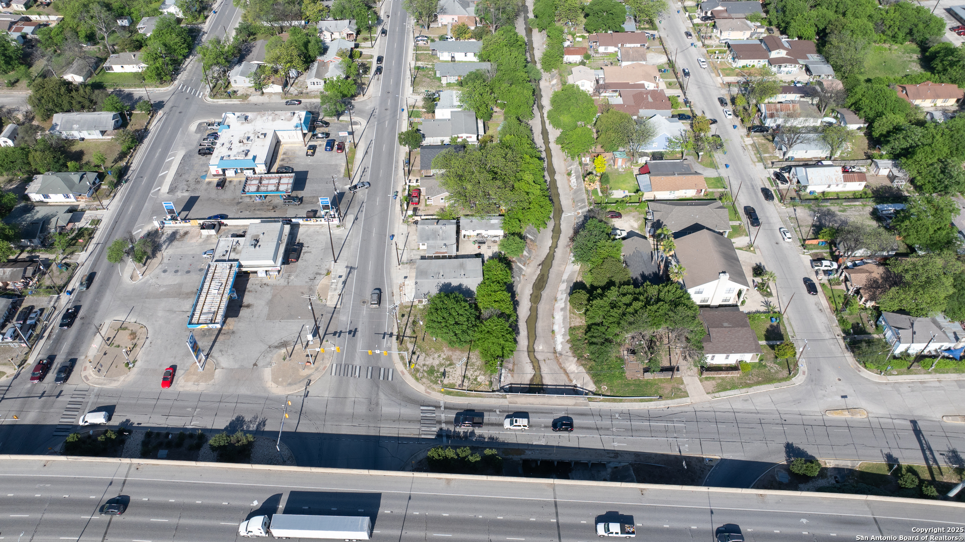 607 W Theo Avenue San Antonio TX 78225