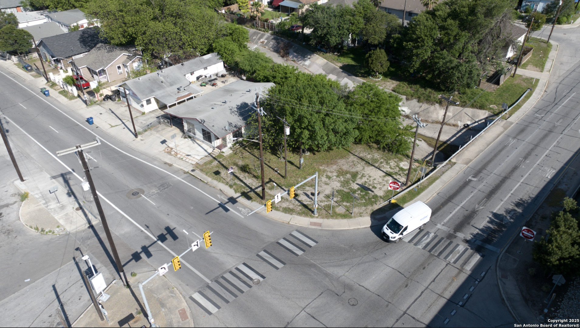 607 W Theo Avenue San Antonio TX 78225