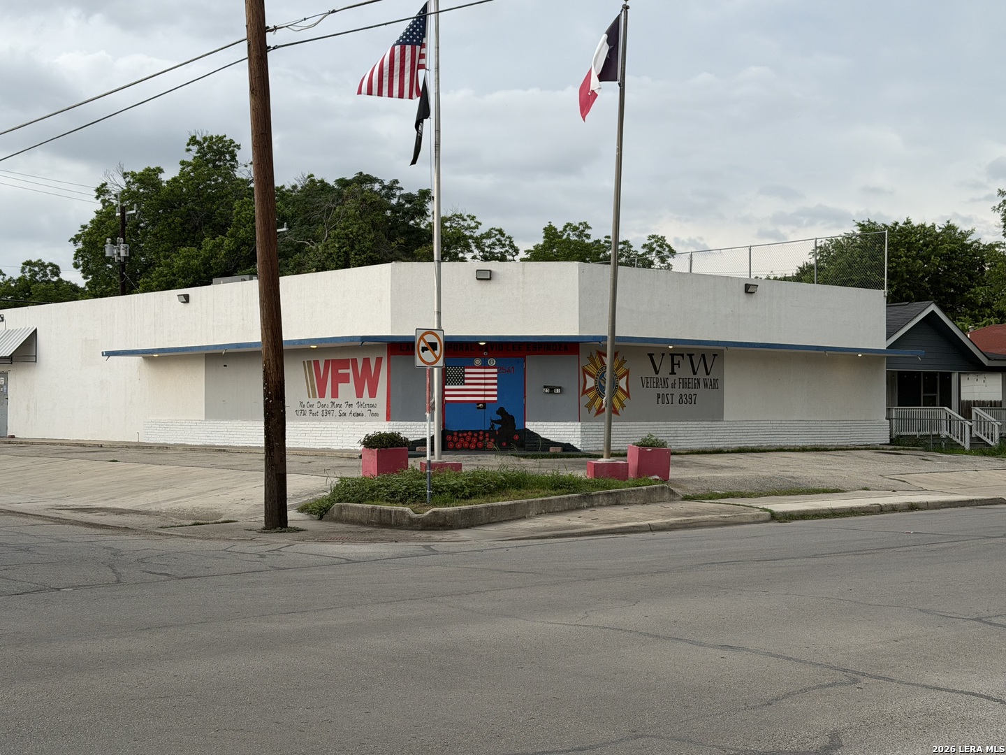 2541 W Southcross San Antonio TX 78211