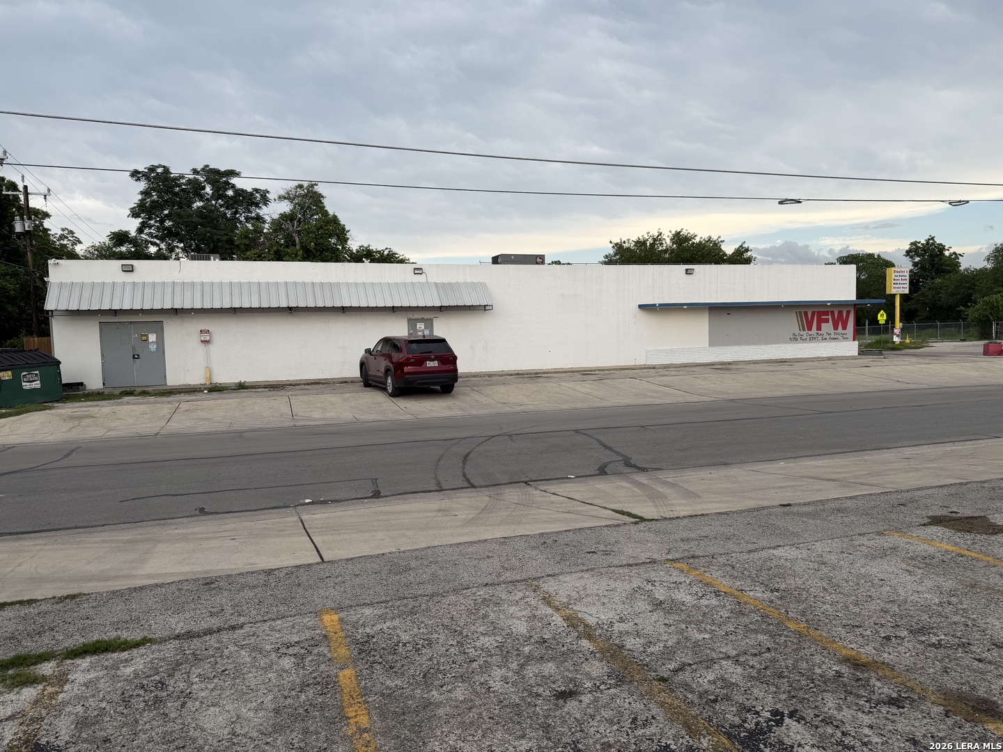 2541 W Southcross San Antonio TX 78211