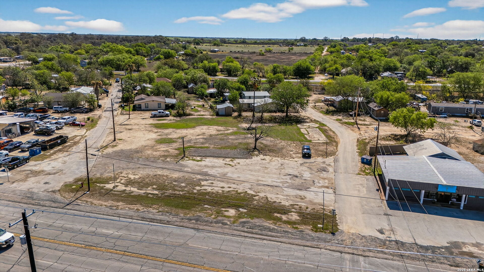 518 N Teel Devine TX 78016