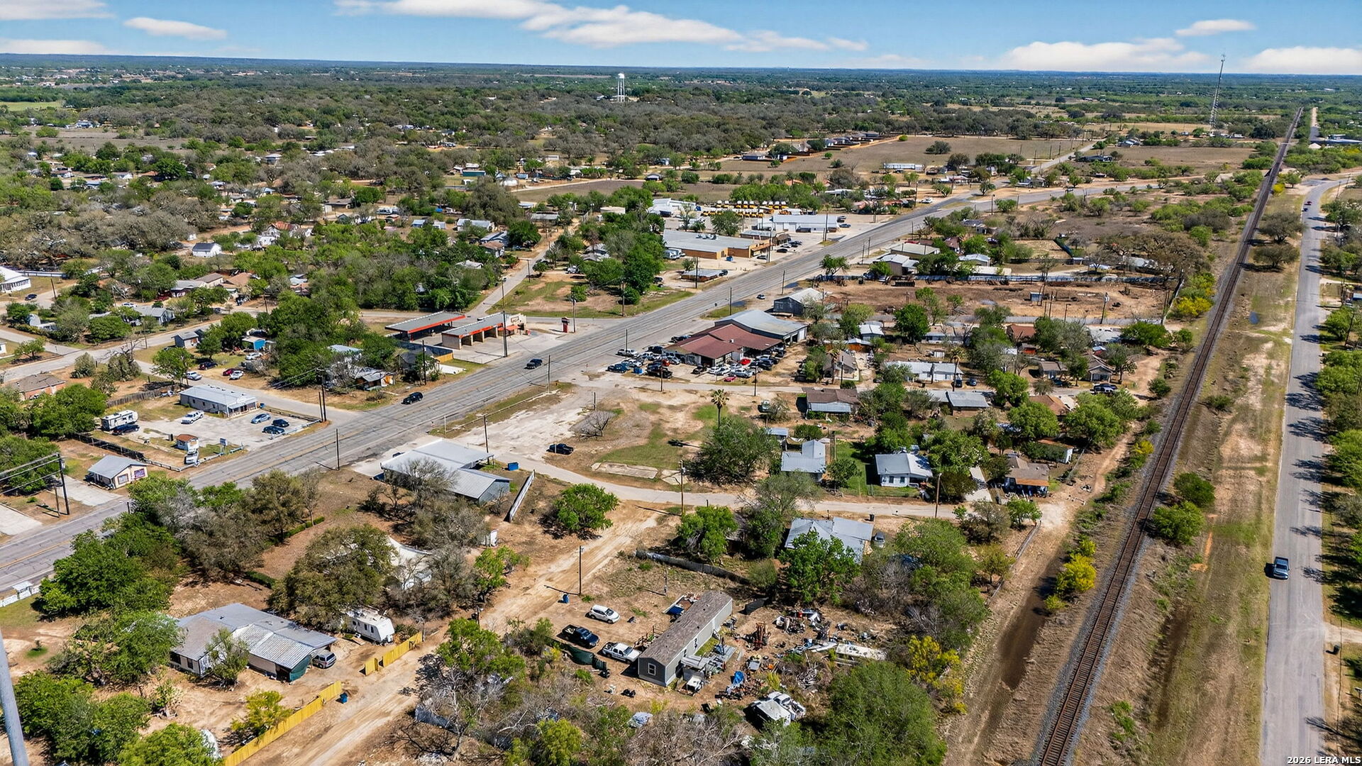 518 N Teel Devine TX 78016