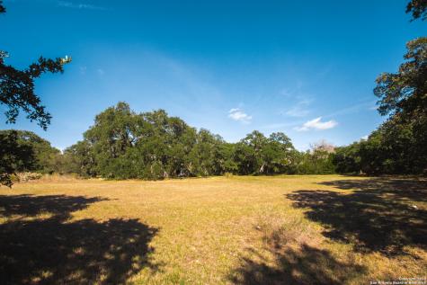 7087 Dietz Elkhorn Road Boerne TX 78015