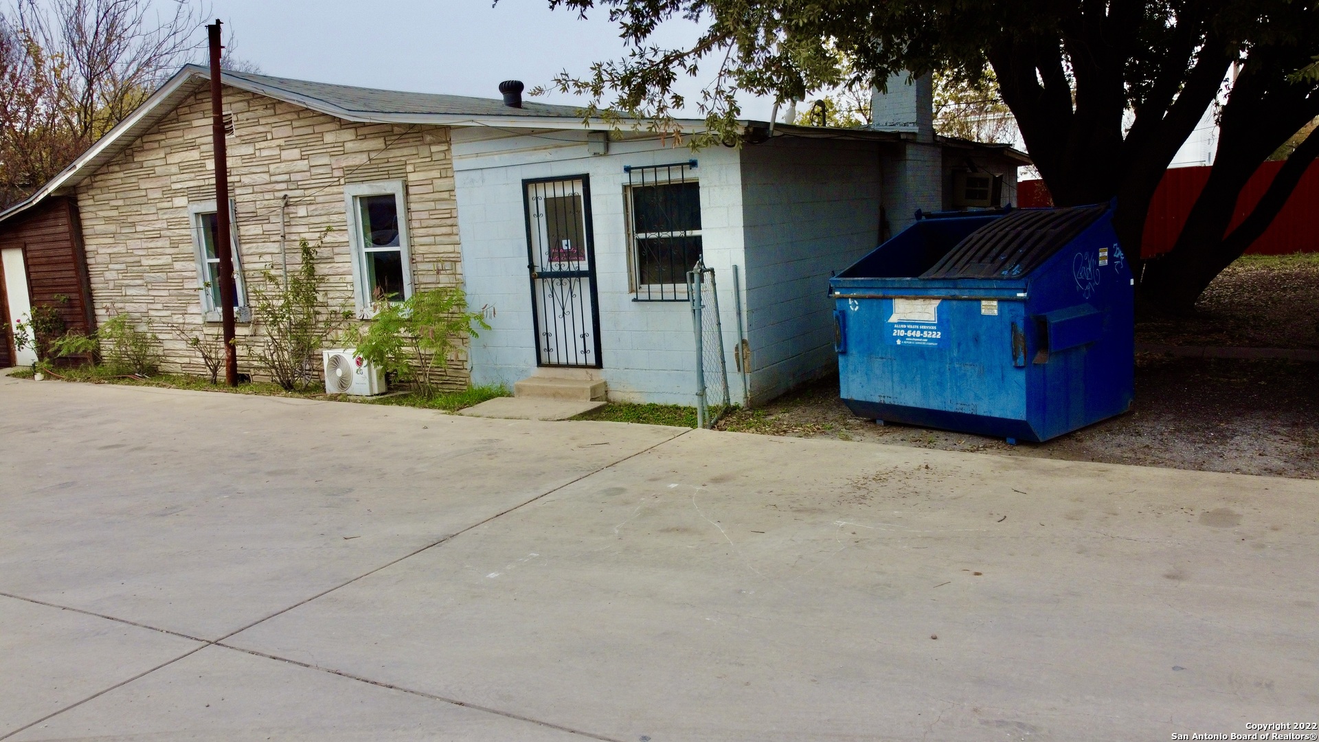 2202 W Southcross Boulevard San Antonio TX 78211