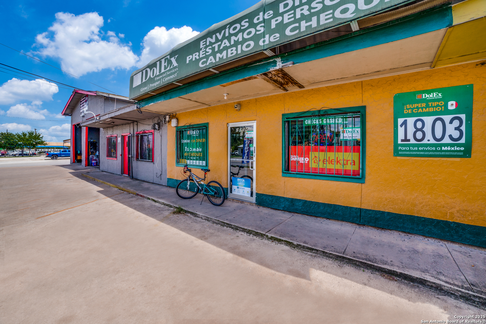 2748 Culebra San Antonio TX 78228