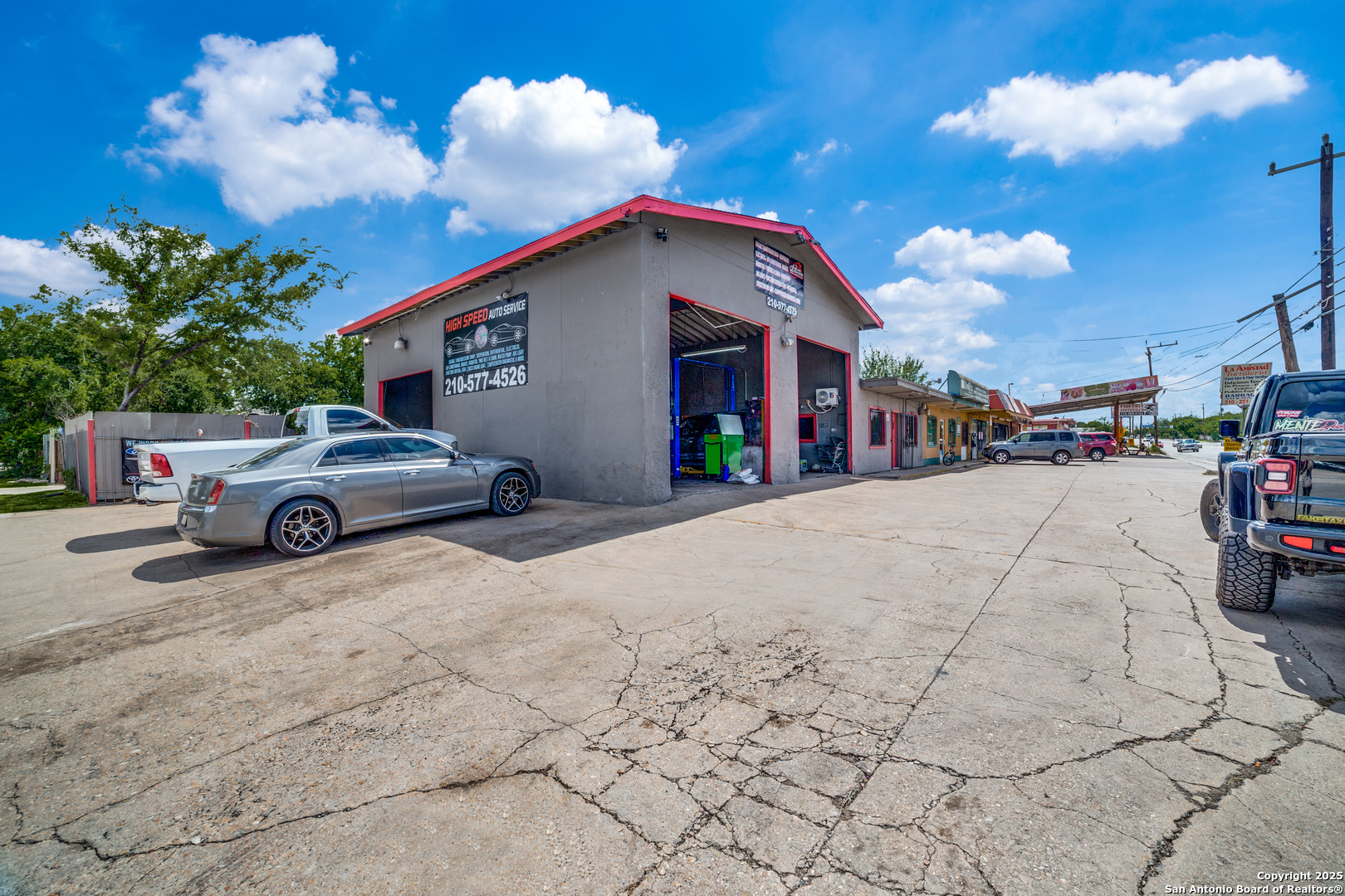 2748 Culebra San Antonio TX 78228