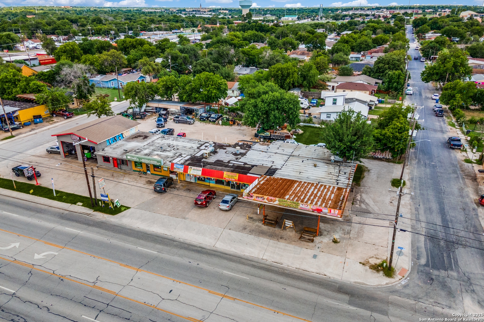 2748 Culebra San Antonio TX 78228