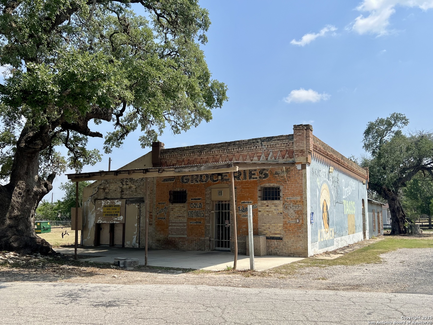 2636 County Road 128 Floresville TX 78114