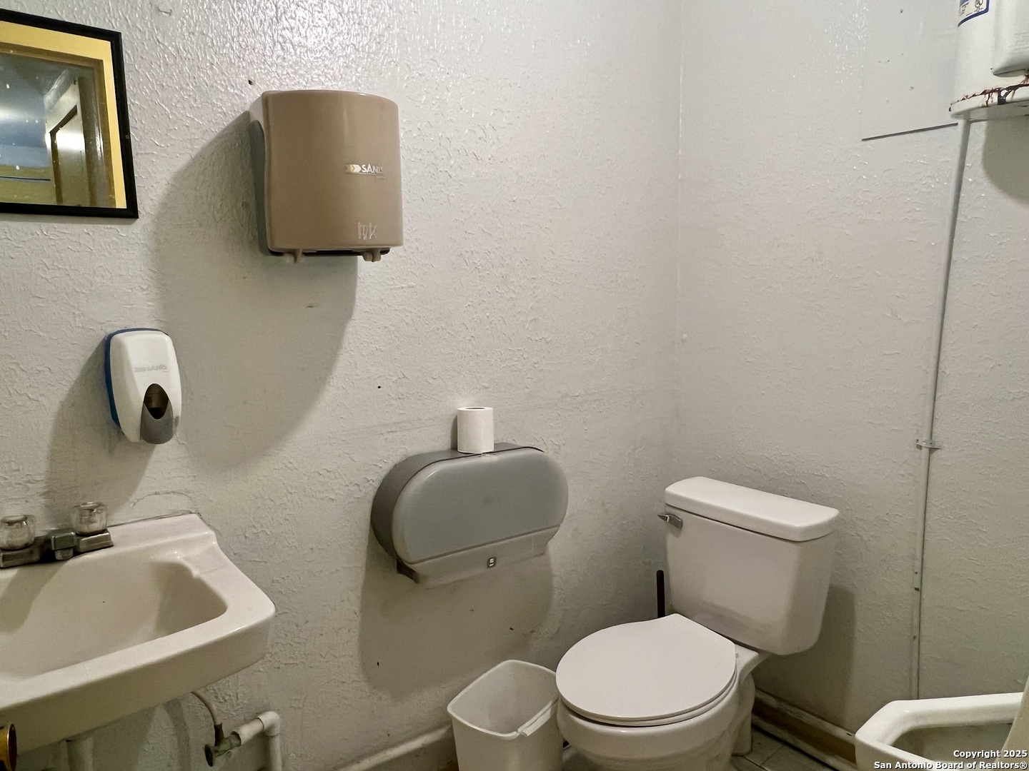 2636 County Road 128 Floresville TX 78114