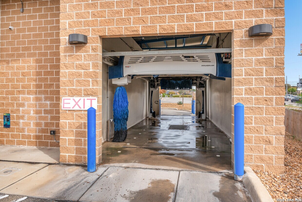 7535 Bandera Road San Antonio TX 78238
