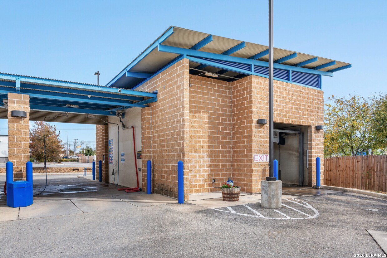 7535 Bandera Road San Antonio TX 78238