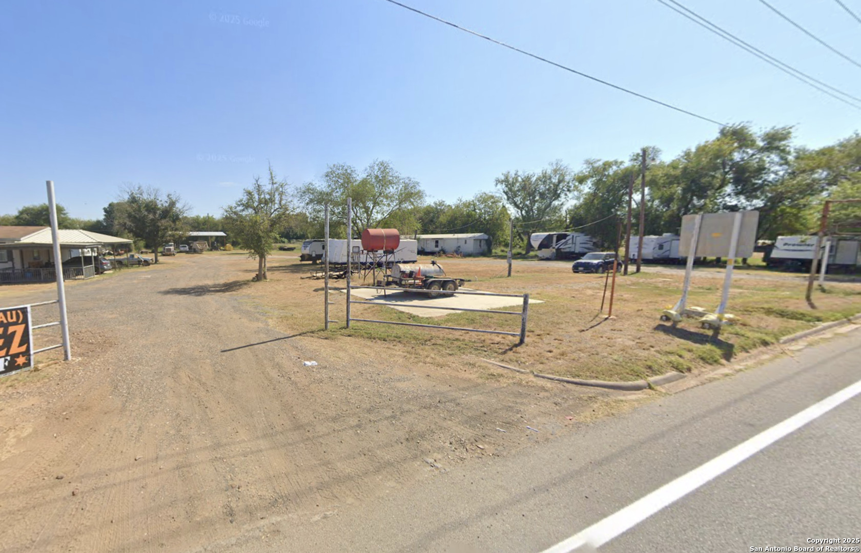 606 N Main Cotulla TX 78014