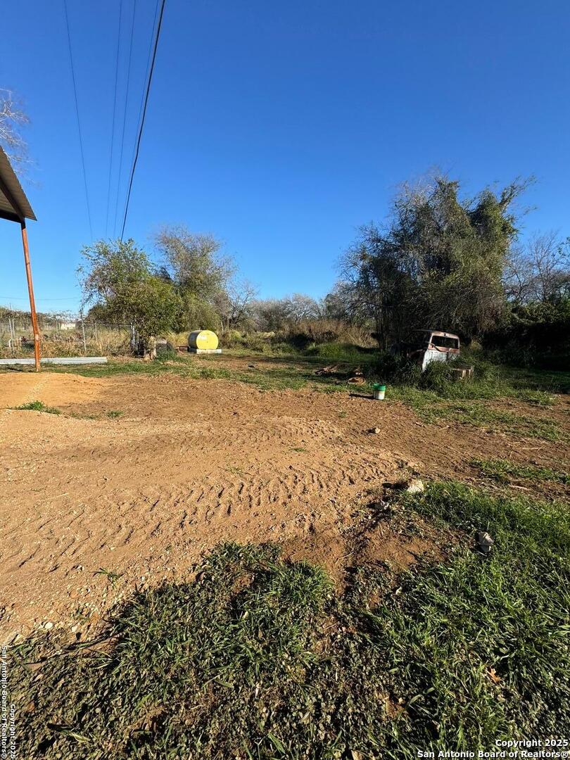 606 N Main Cotulla TX 78014