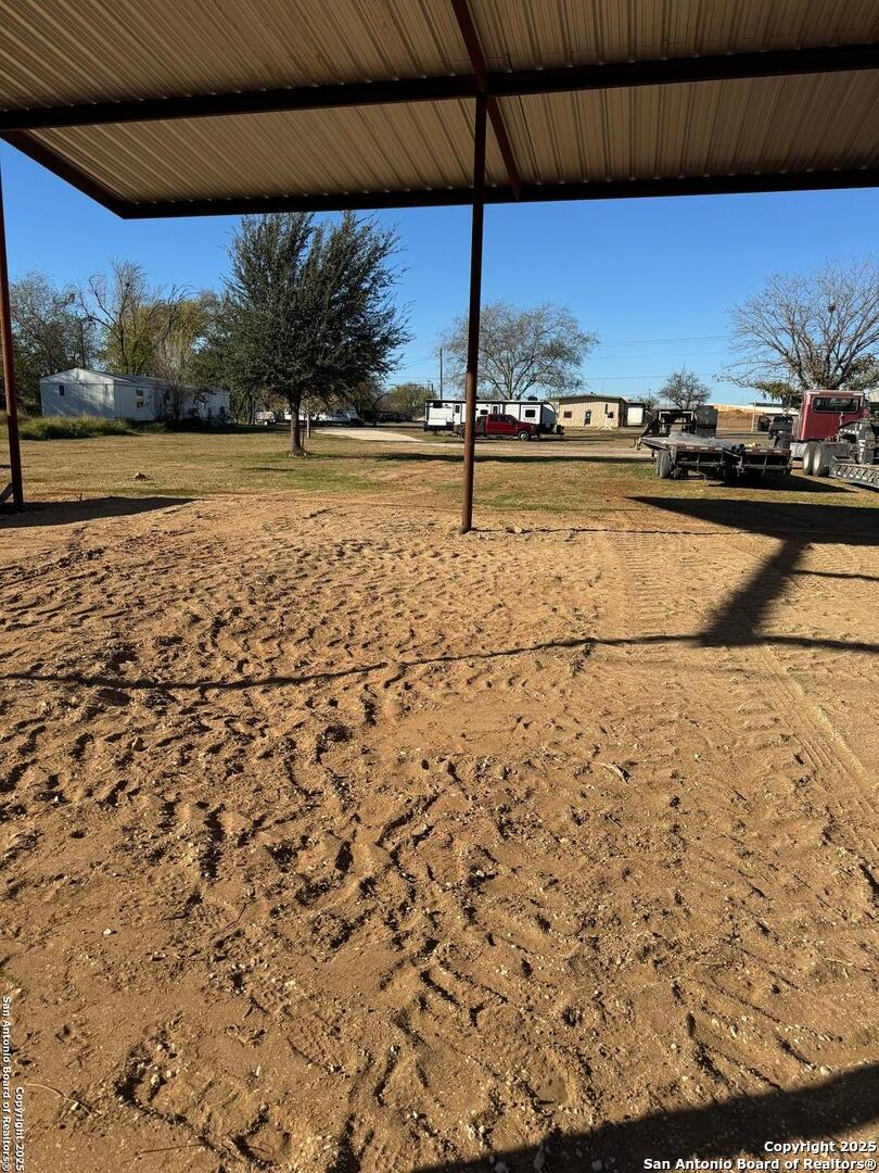 606 N Main Cotulla TX 78014