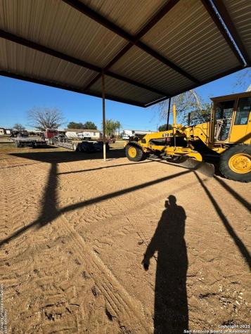 606 N Main Cotulla TX 78014