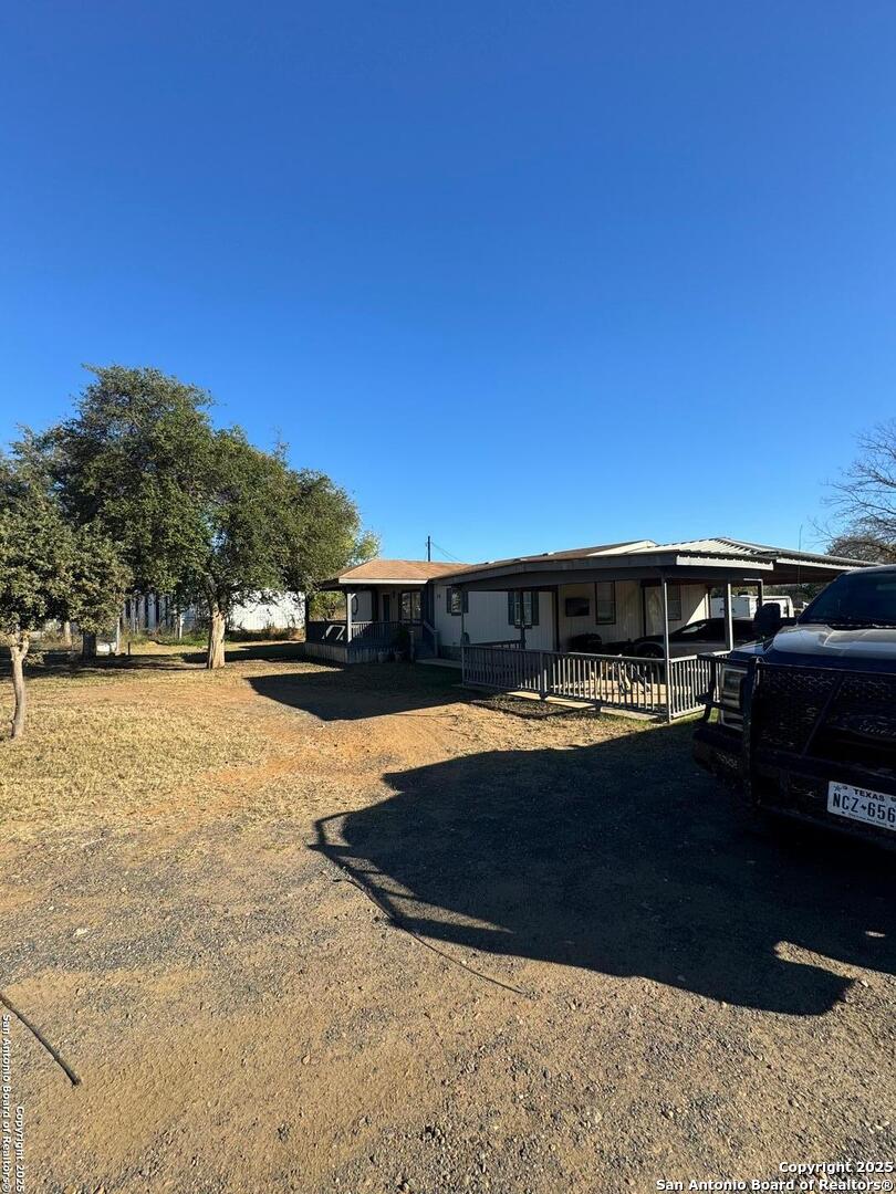 606 N Main Cotulla TX 78014