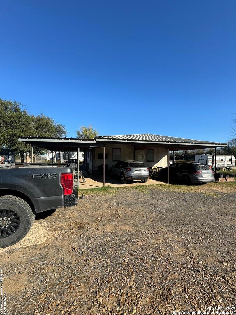 606 N Main Cotulla TX 78014