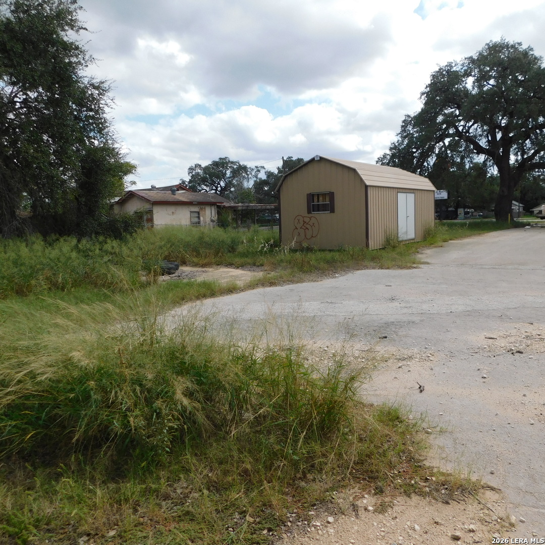 1100 2nd Street Pleasanton TX 78064