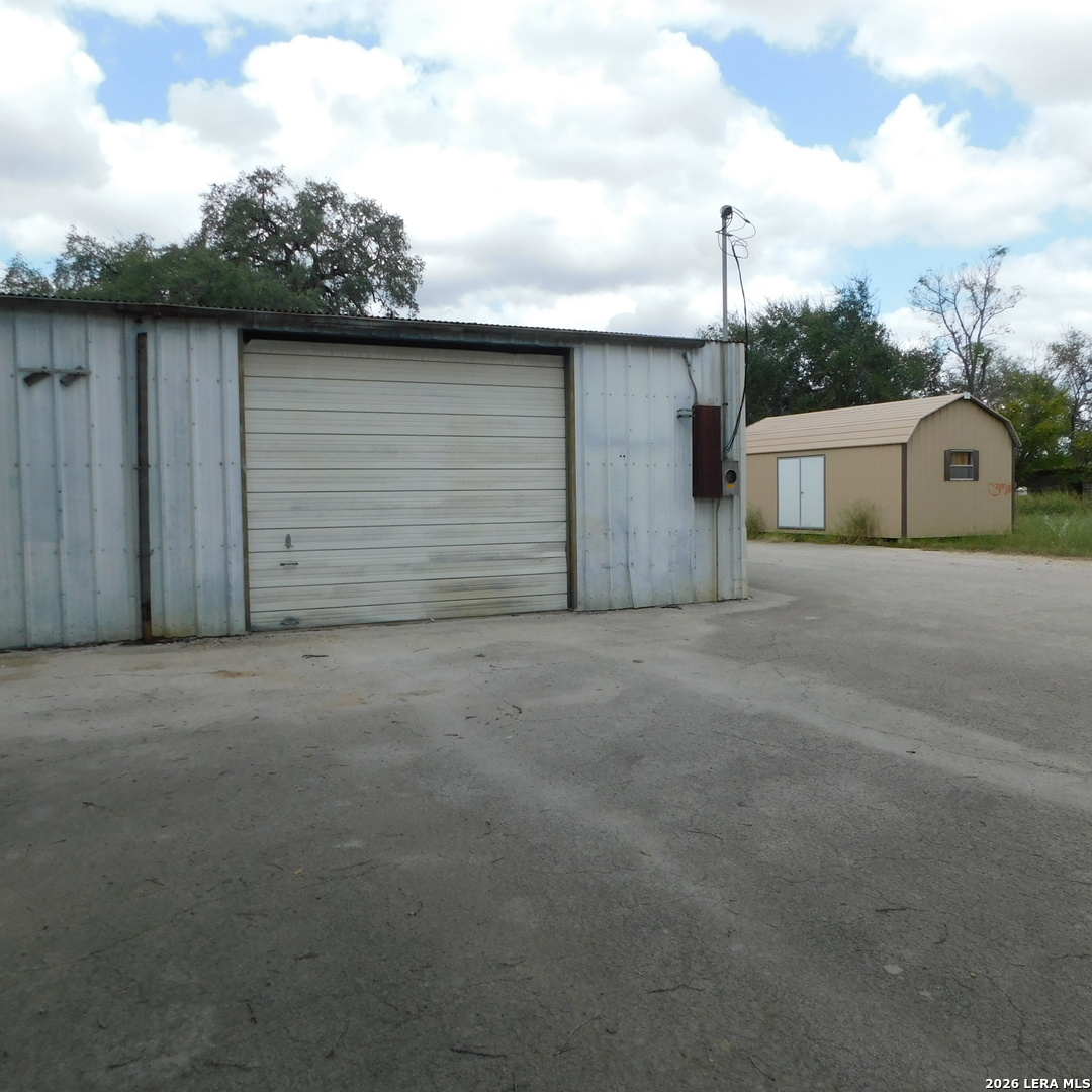 1100 2nd Street Pleasanton TX 78064