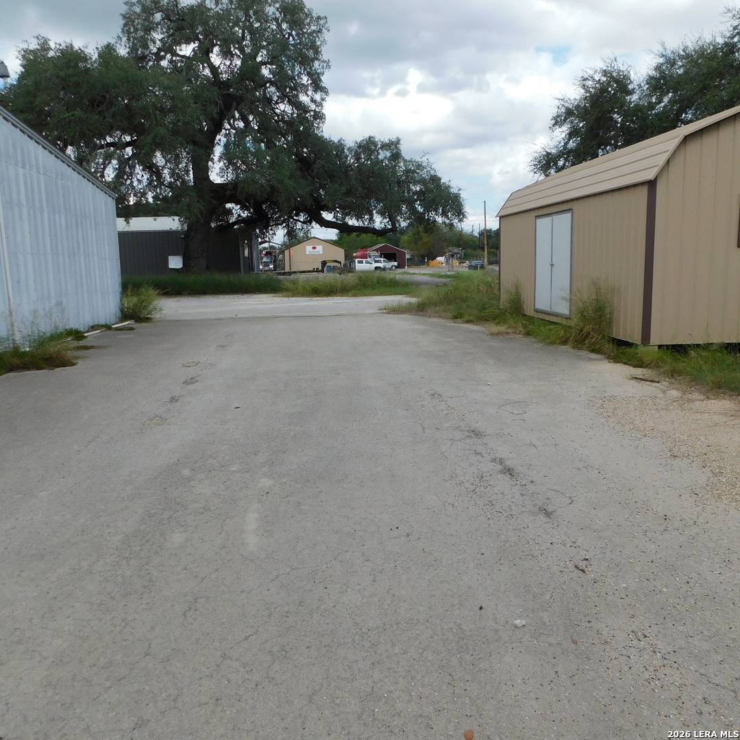 1100 2nd Street Pleasanton TX 78064