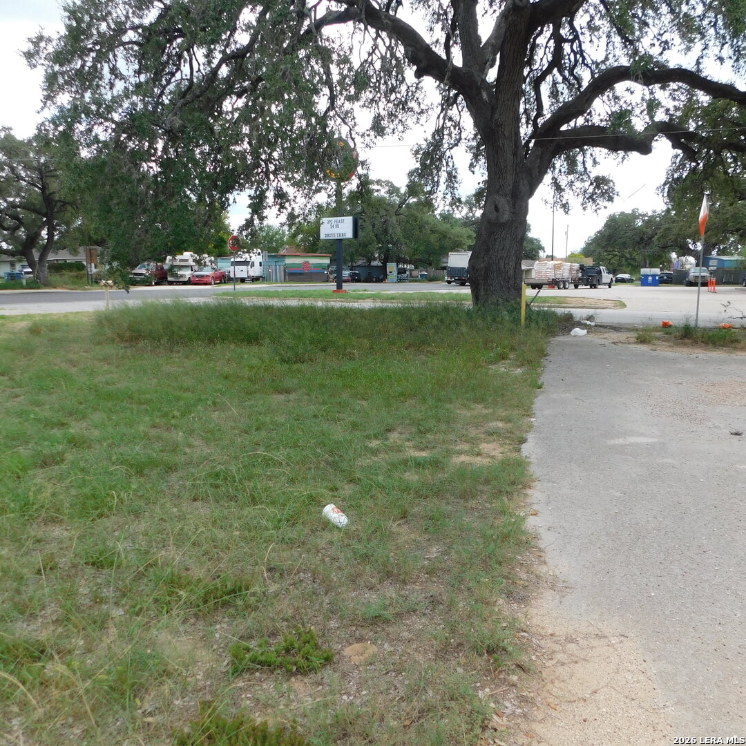 1100 2nd Street Pleasanton TX 78064