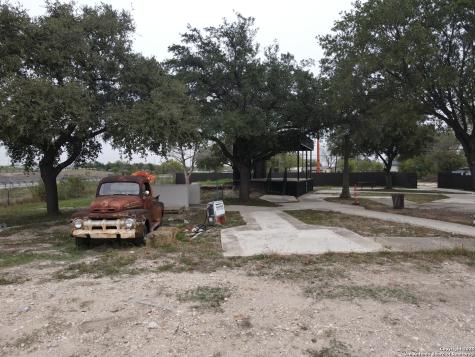 1600 S General Mcmullen San Antonio TX 78237