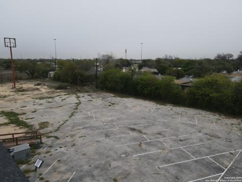 1600 S General Mcmullen San Antonio TX 78237