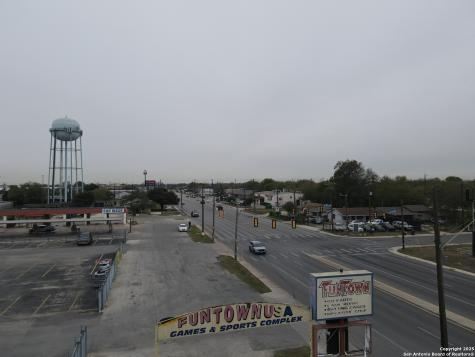 1600 S General Mcmullen San Antonio TX 78237