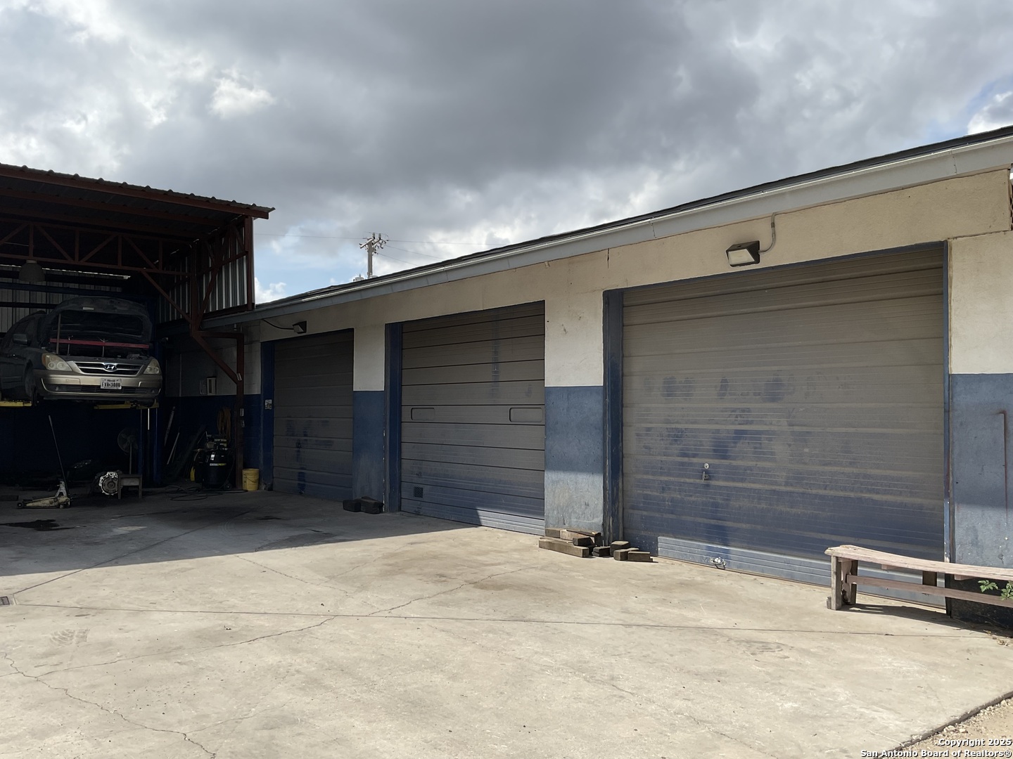 1414 N Zarzamora San Antonio TX 78207