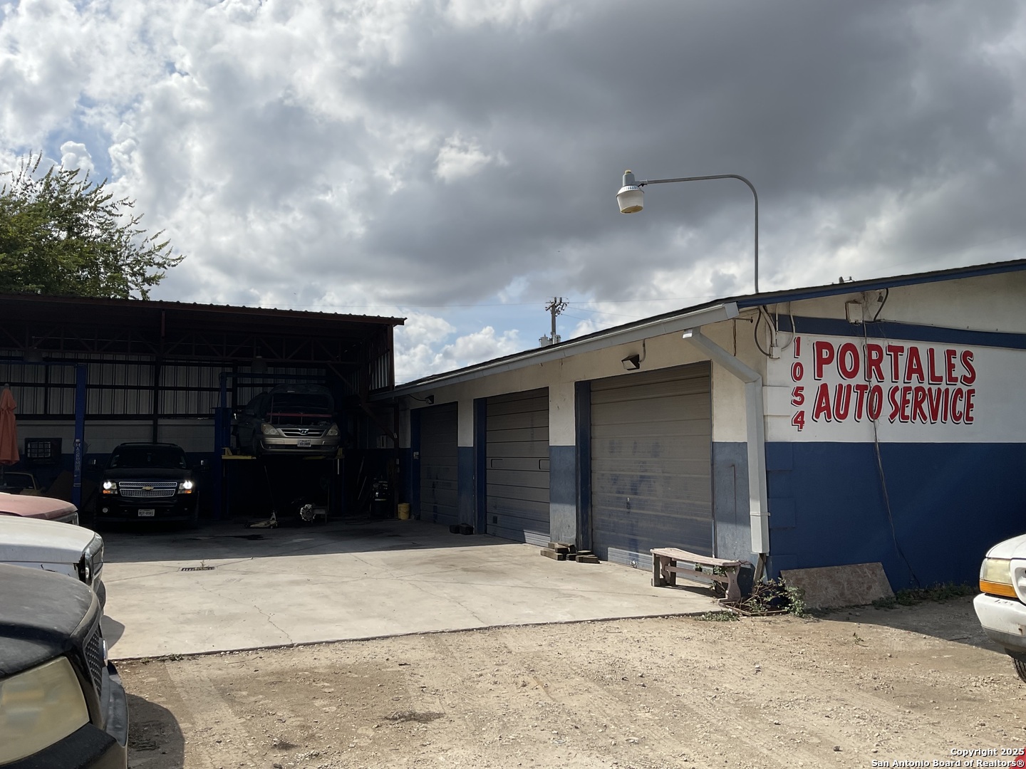 1414 N Zarzamora San Antonio TX 78207