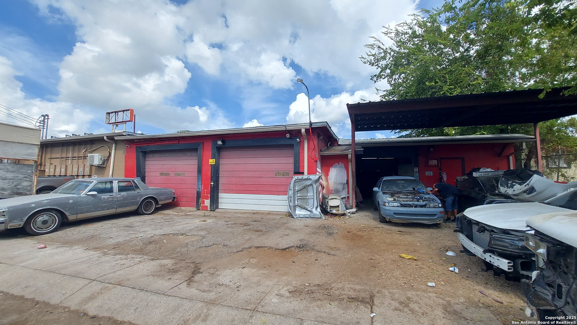 1414 N Zarzamora San Antonio TX 78207